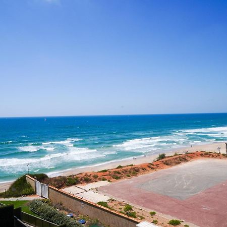 Beachfront Boutique Apartment Herzelia Exteriör bild